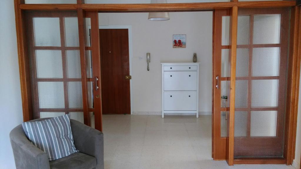 Modern City Center Apt Larnaca Exterior photo